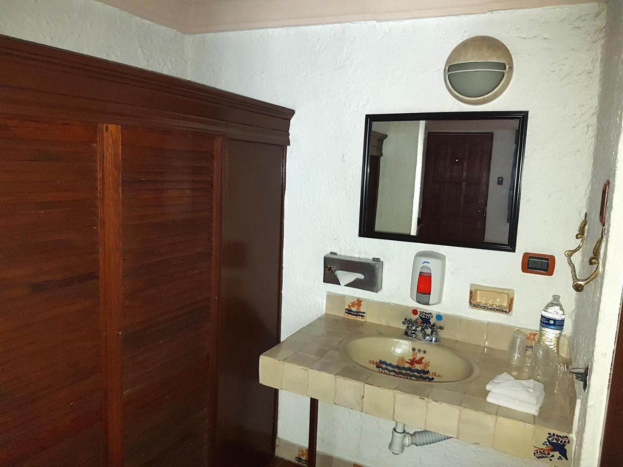 State Inn Чиуауа Экстерьер фото